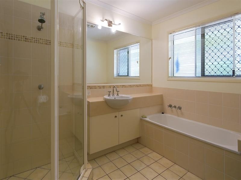 2 Hudson Place, Bli Bli QLD 4560