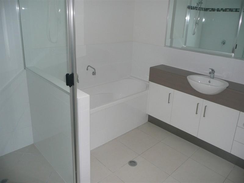 1/2 Shale Court, Bli Bli QLD 4560