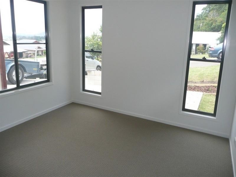 1/2 Shale Court, Bli Bli QLD 4560