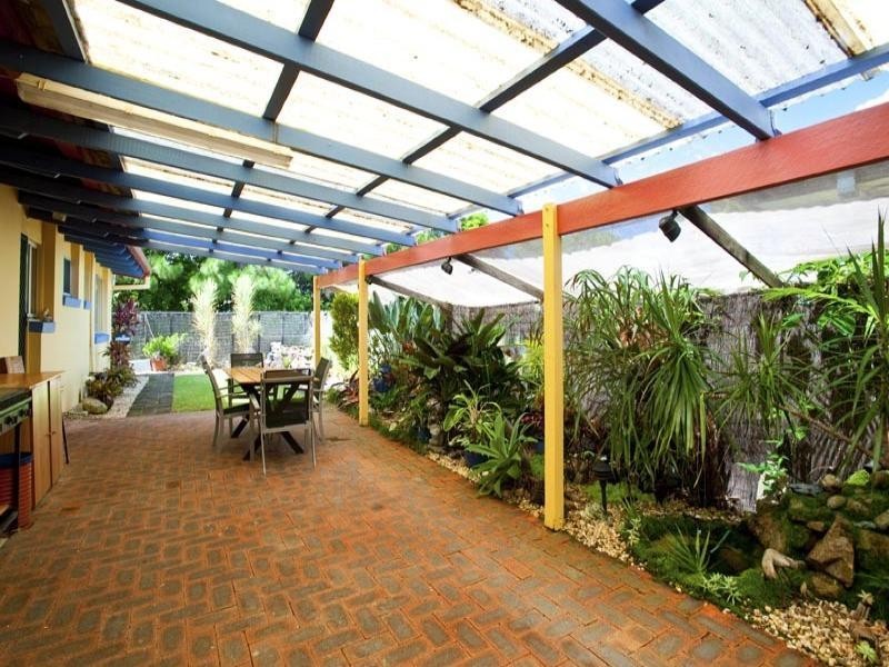 24 Godfreys Avenue, Bli Bli QLD 4560