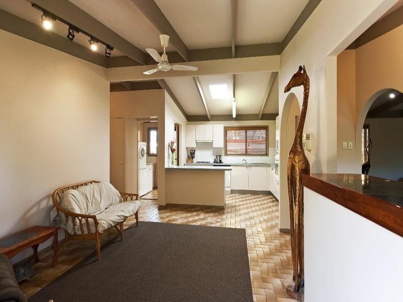 24 Godfreys Avenue, Bli Bli QLD 4560