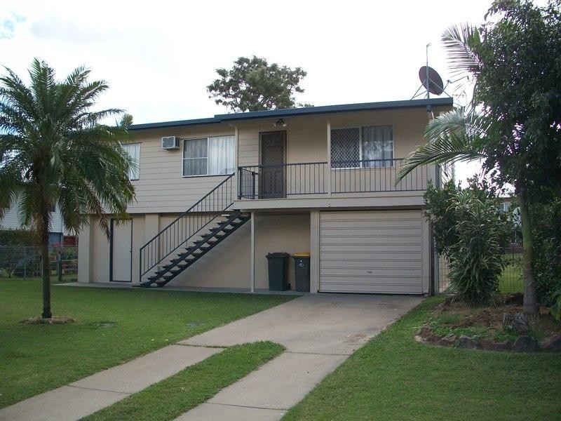 6 Elwing Street, Kawana QLD 4701
