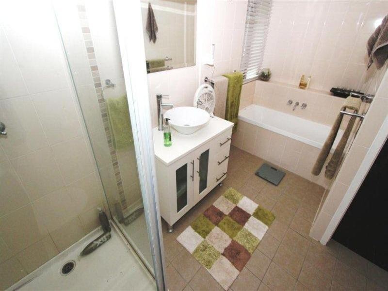 4 McKelligett Street, Wandal QLD 4700