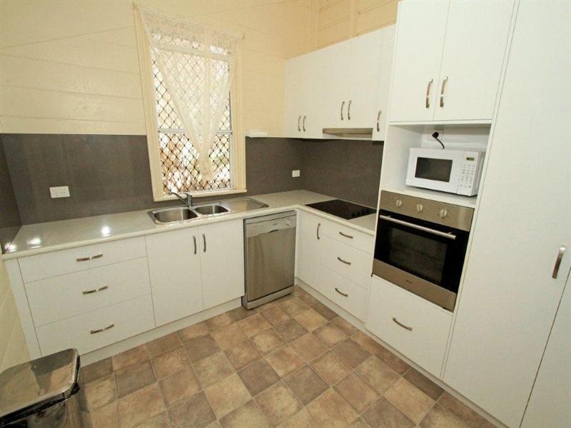 353 Rhodes Street, Koongal QLD 4701