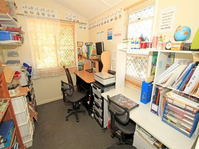 353 Rhodes Street, Koongal QLD 4701