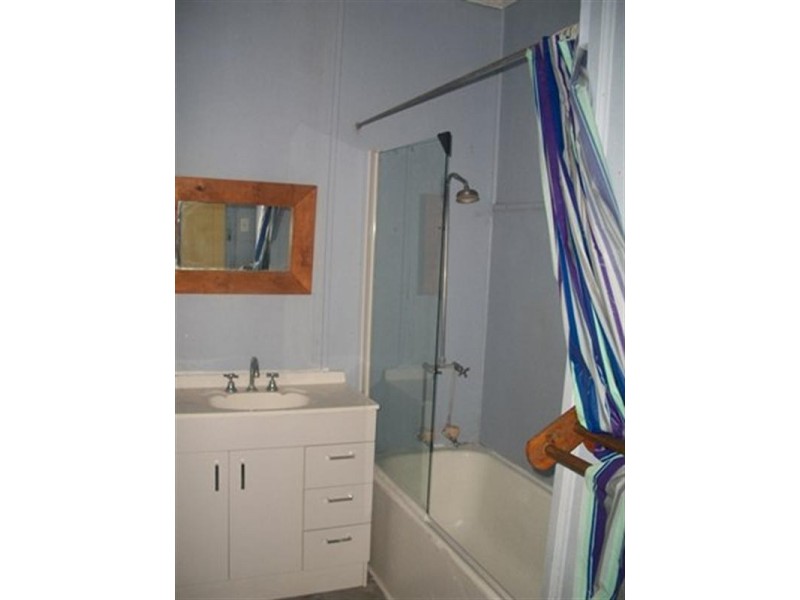 85 Water Street, Berserker QLD 4701