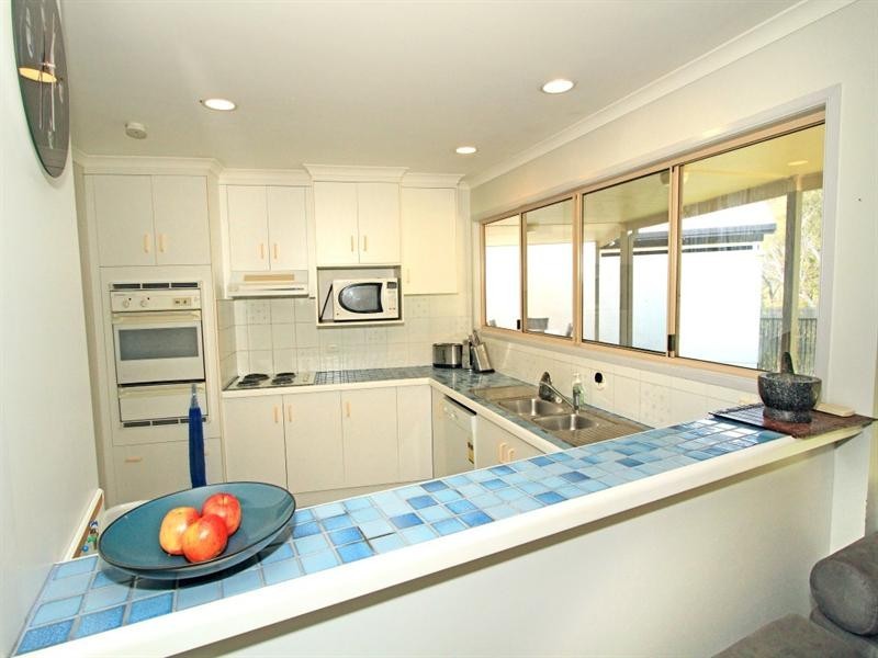 8 McRae Place, Frenchville QLD 4701