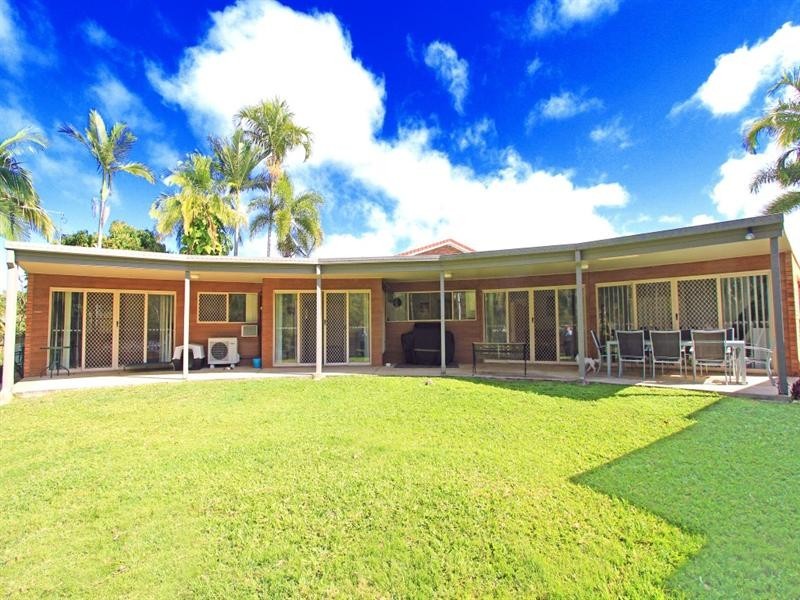 8 McRae Place, Frenchville QLD 4701