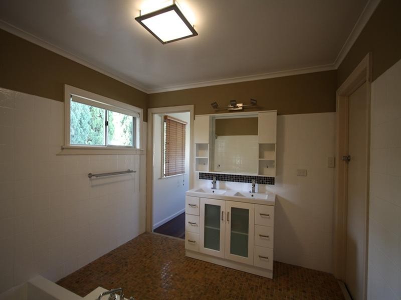 18 Jackson Street, Wandal QLD 4700