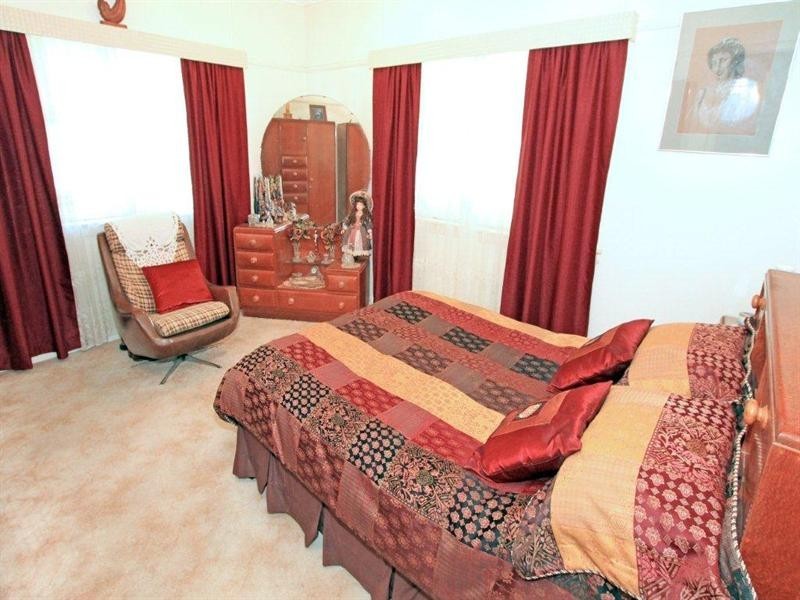 8 Palmer Street, Allenstown QLD 4700