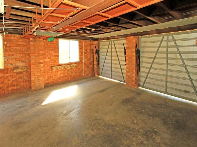 15 Crick Street, Kawana QLD 4701