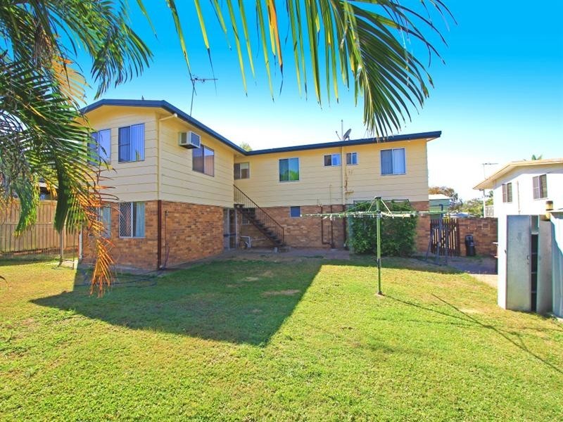 15 Crick Street, Kawana QLD 4701