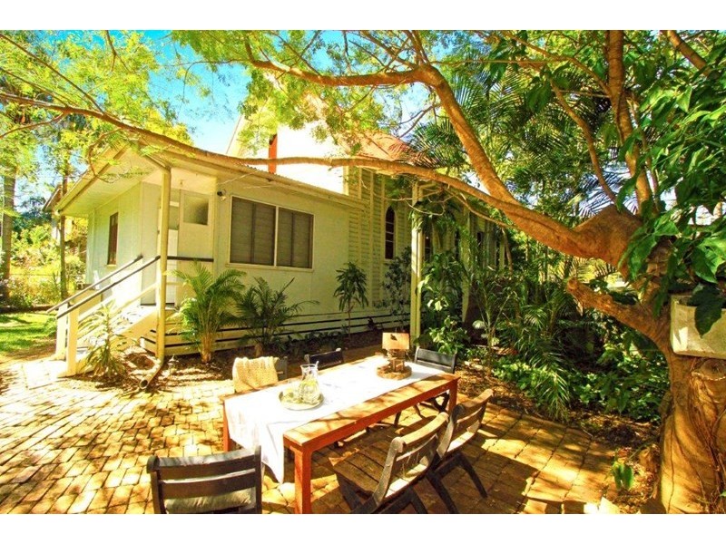 232 North Street Extended, The Range QLD 4700