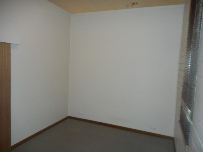 232 North Street Extended, The Range QLD 4700