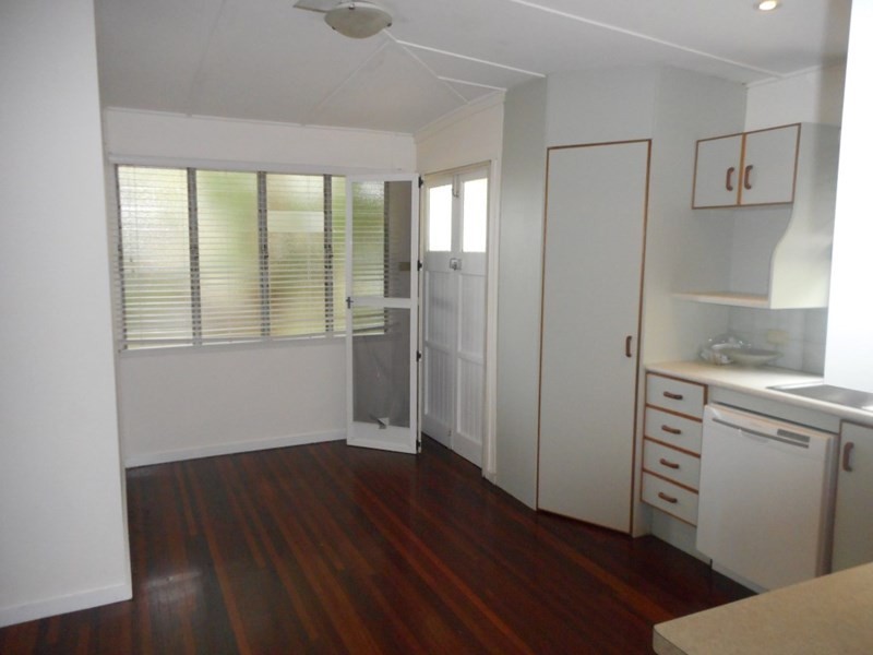 232 North Street Extended, The Range QLD 4700
