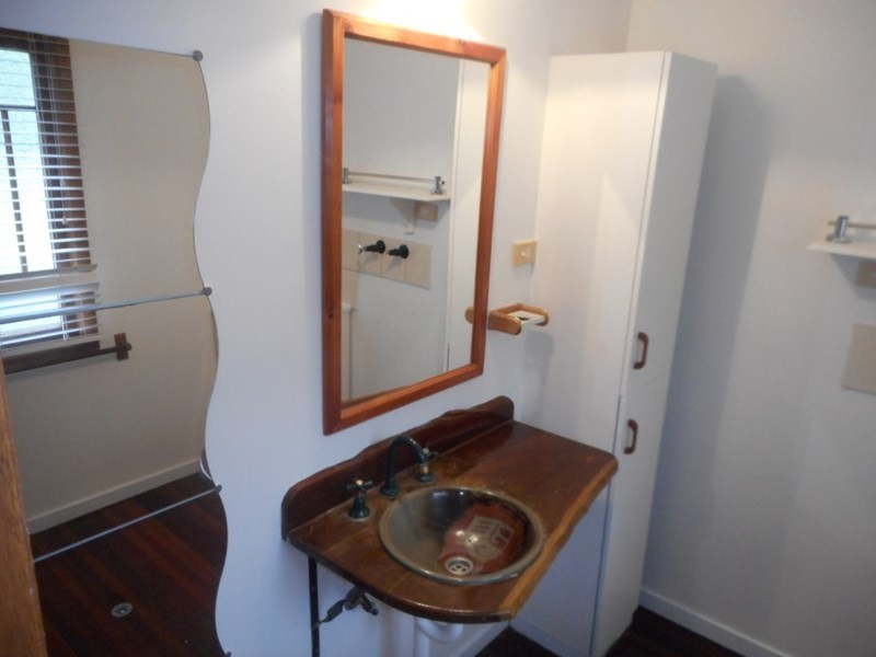 232 North Street Extended, The Range QLD 4700