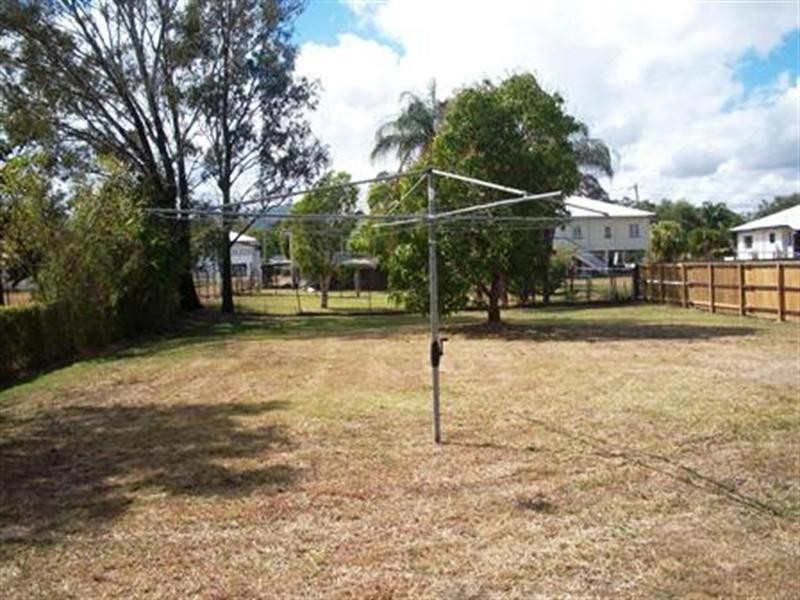 92 Berserker Street, Berserker QLD 4701