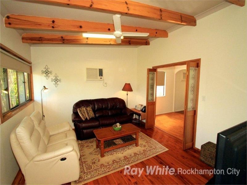 8 Kennedy Street, The Range QLD 4700