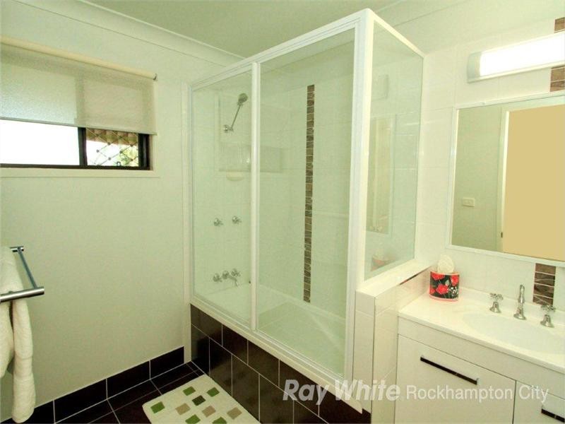 8 Kennedy Street, The Range QLD 4700