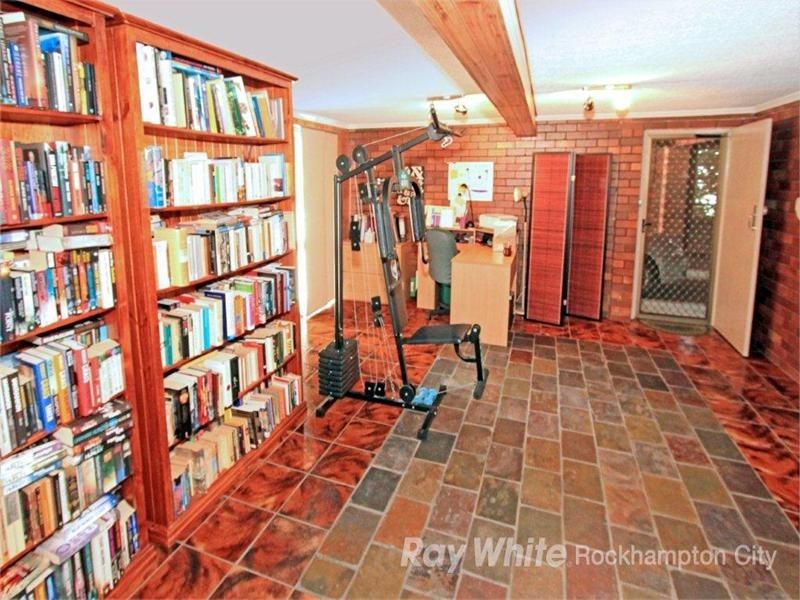 8 Kennedy Street, The Range QLD 4700