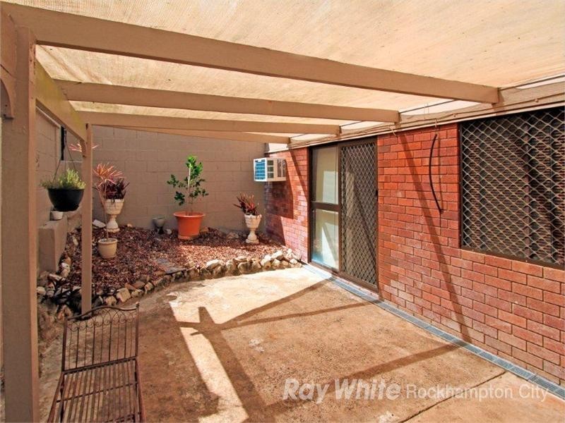 8 Kennedy Street, The Range QLD 4700