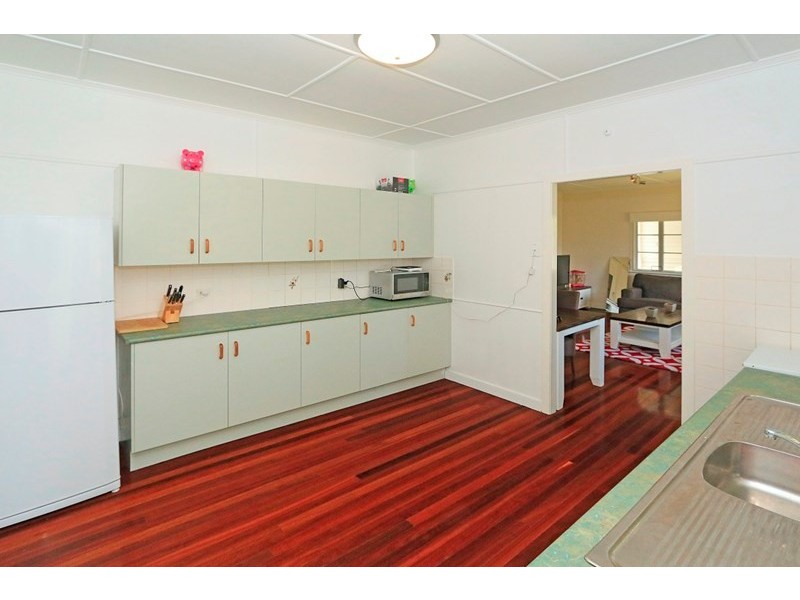 126 Caroline Street, The Range QLD 4700