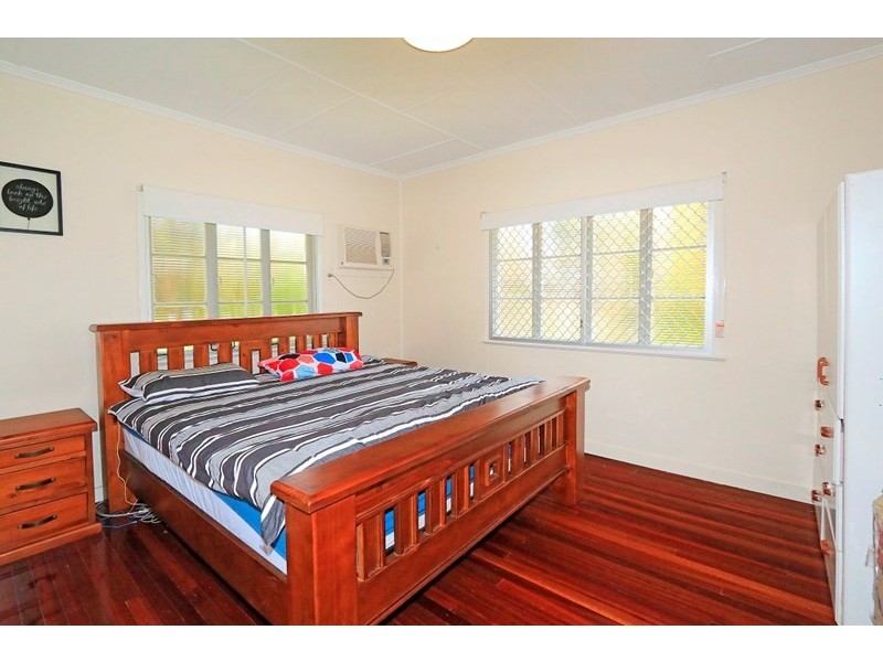 126 Caroline Street, The Range QLD 4700