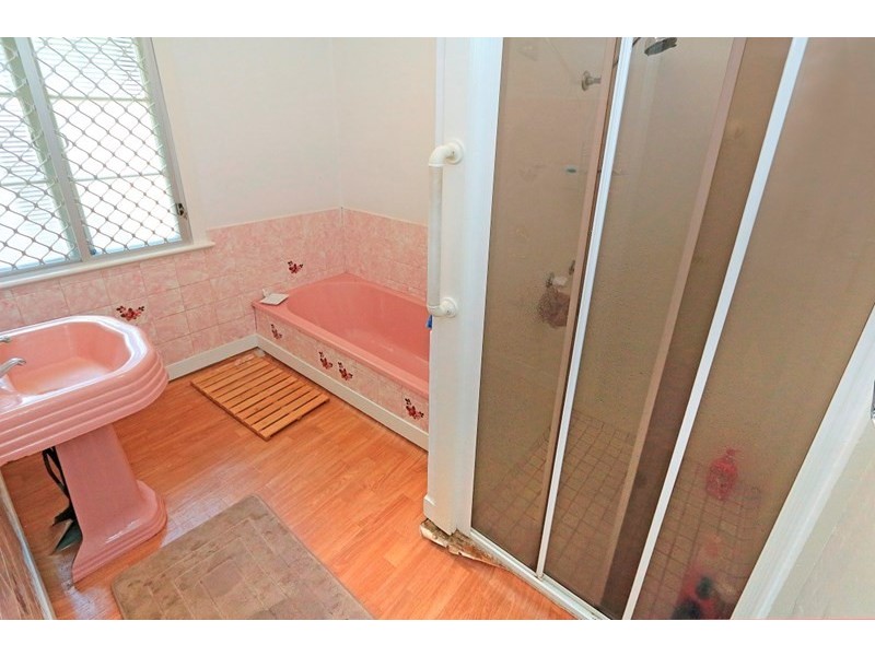 126 Caroline Street, The Range QLD 4700