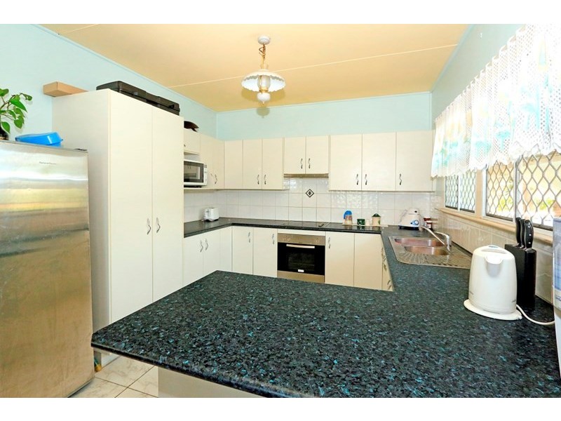 22 Wakefield Street, The Range QLD 4700