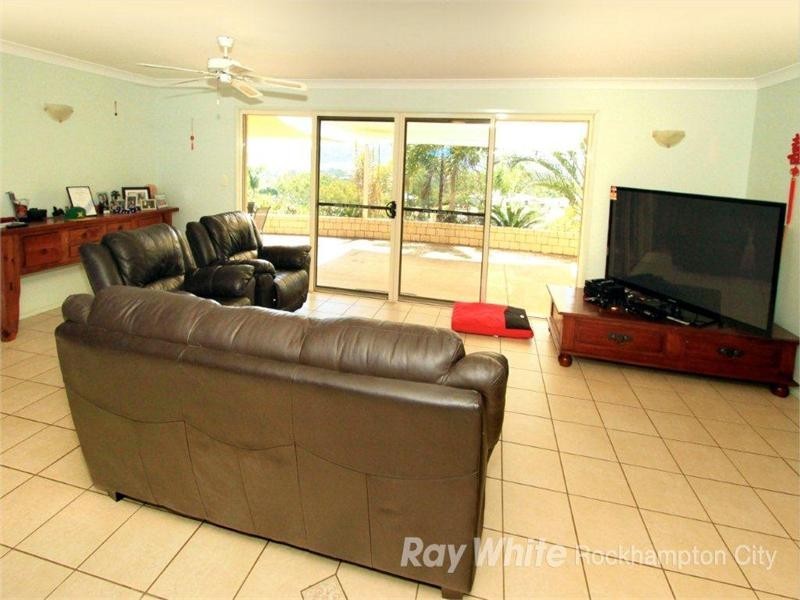 30 Mark Acton Close, Rockyview QLD 4701