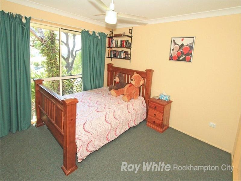 30 Mark Acton Close, Rockyview QLD 4701