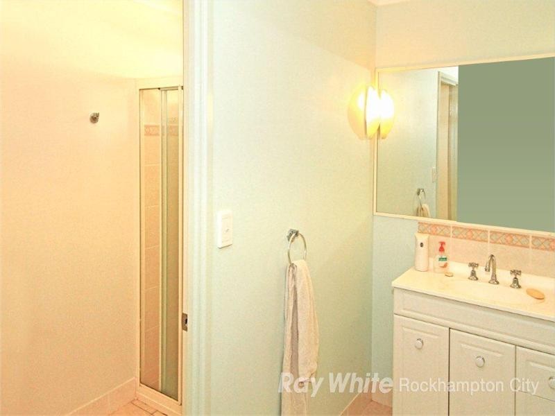 30 Mark Acton Close, Rockyview QLD 4701