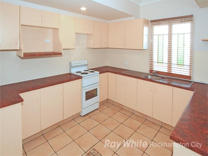 43 Elphinstone Street, Berserker QLD 4701