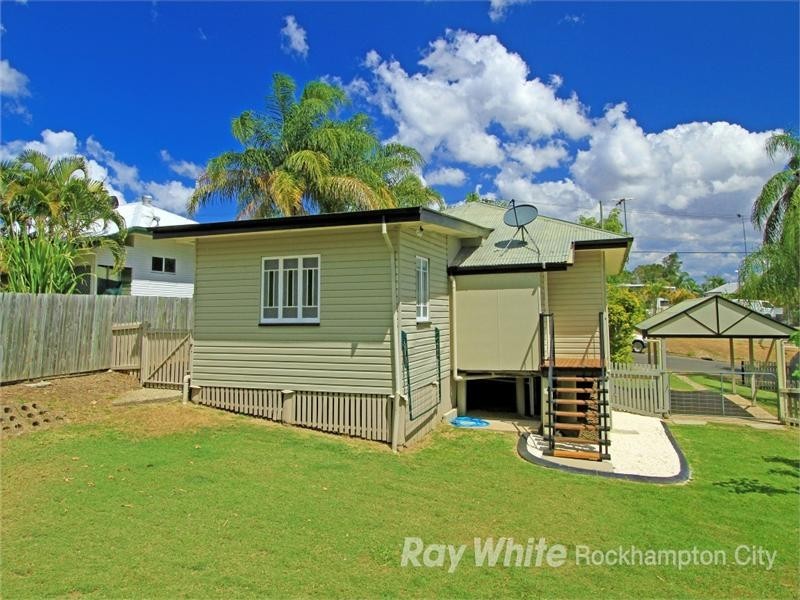 43 Elphinstone Street, Berserker QLD 4701