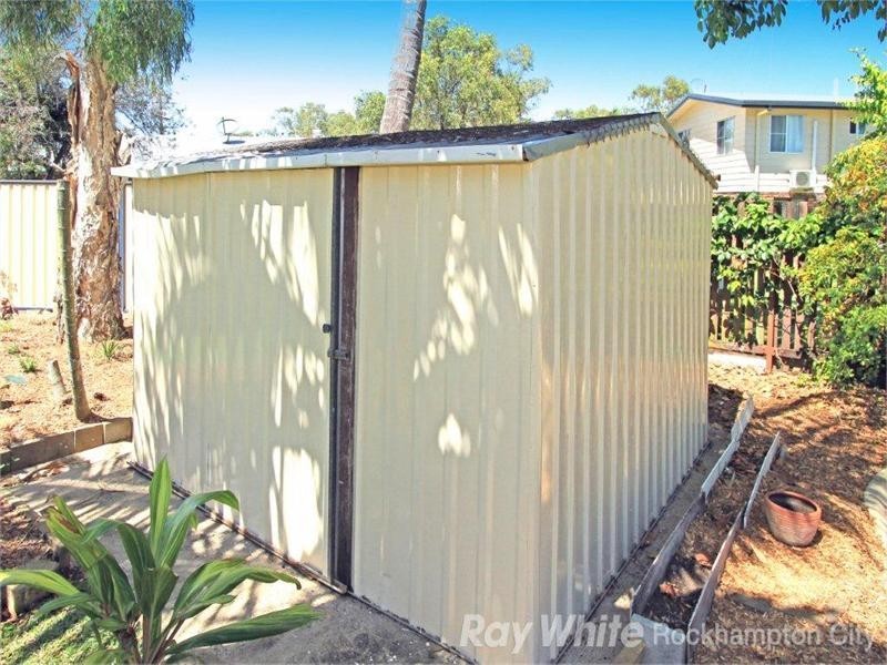 32 Elwing Street, Kawana QLD 4701