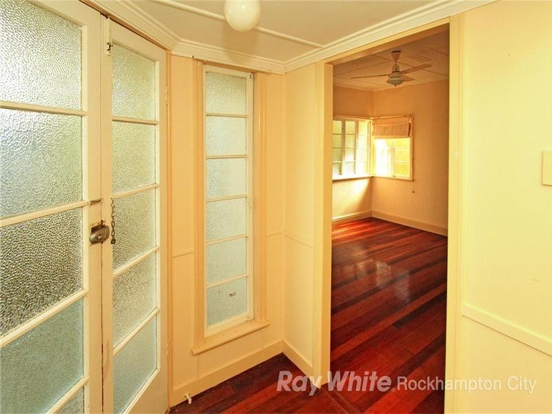 15 Woodville Street, Wandal QLD 4700