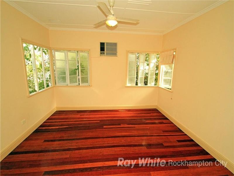 15 Woodville Street, Wandal QLD 4700