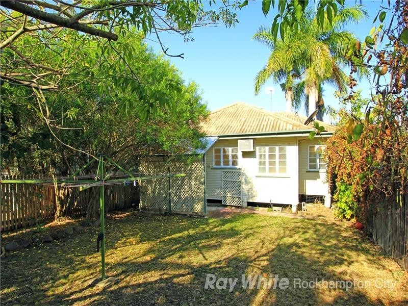 15 Woodville Street, Wandal QLD 4700