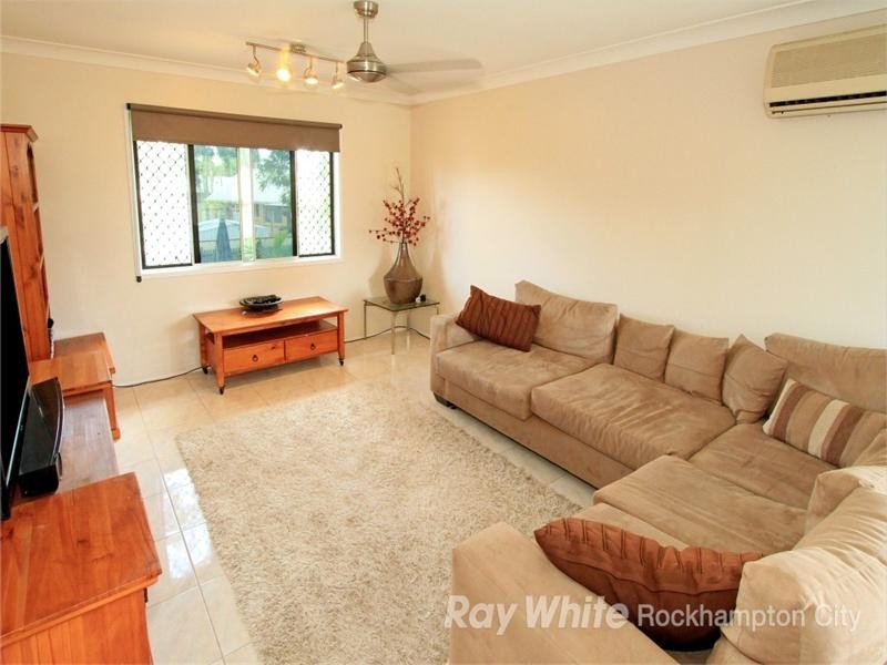 19 Webber Avenue, Kawana QLD 4701