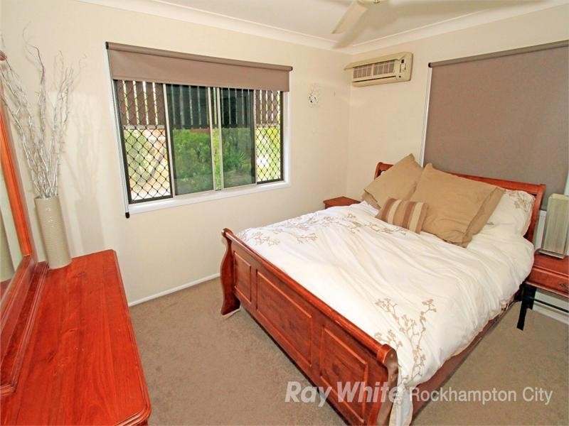 19 Webber Avenue, Kawana QLD 4701