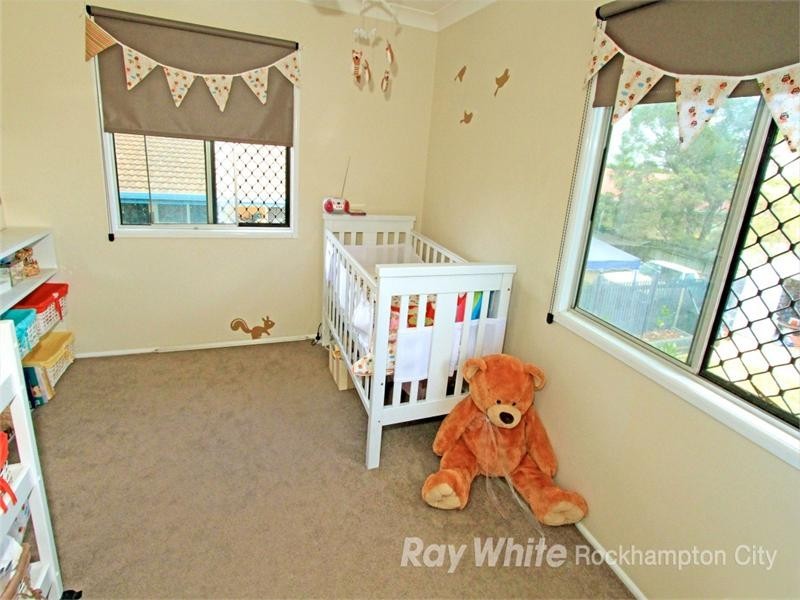 19 Webber Avenue, Kawana QLD 4701