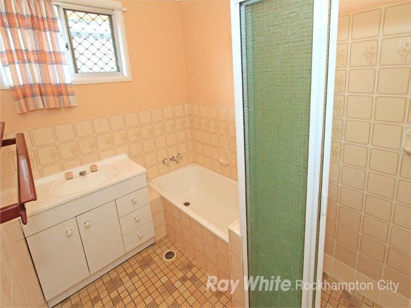 315 Bloxsom Street, Frenchville QLD 4701