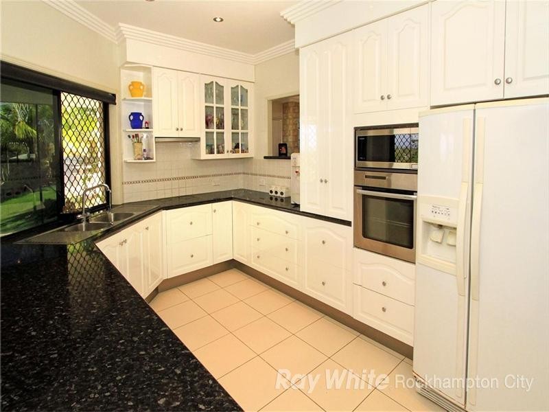 5 Greenwood Close, Frenchville QLD 4701