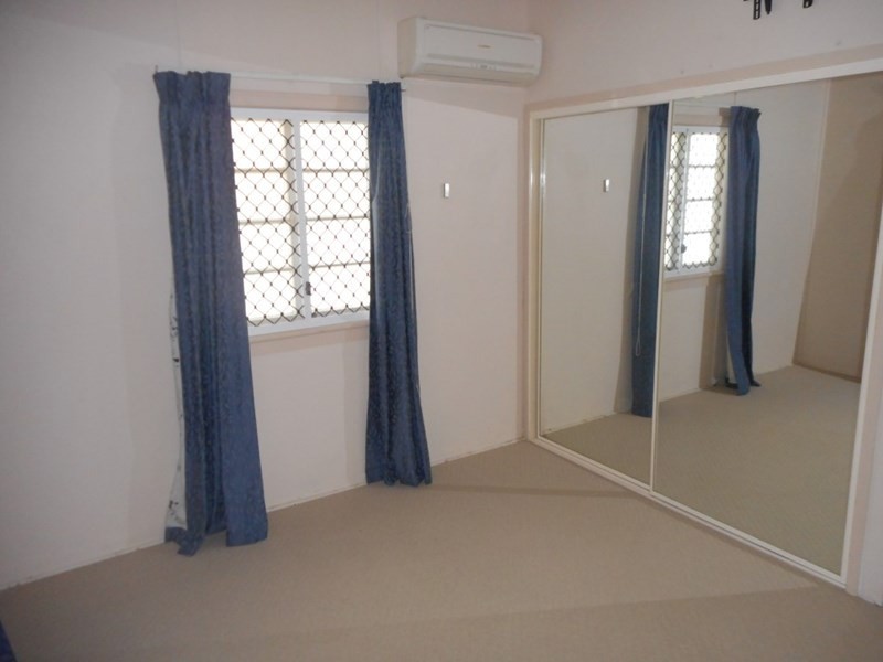 19 Naughton Street, Wandal QLD 4700