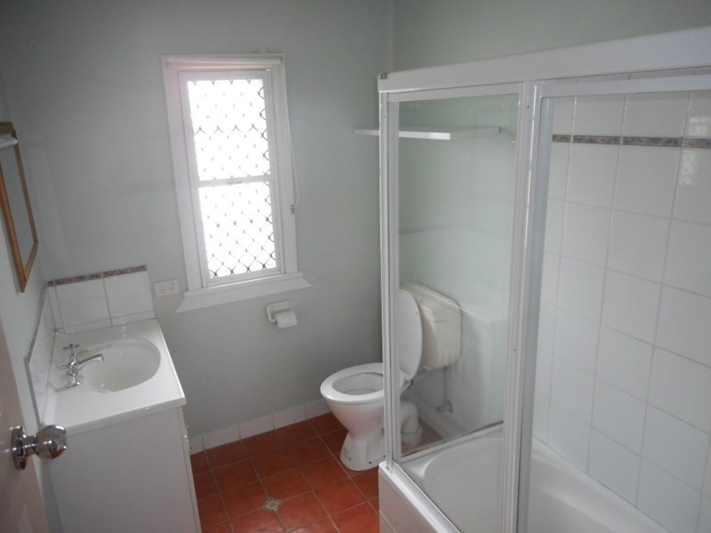 19 Naughton Street, Wandal QLD 4700