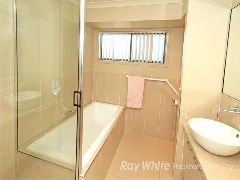 57 John Oxley Drive, Gracemere QLD 4702