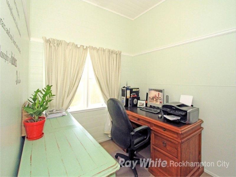 261 William Street, The Range QLD 4700