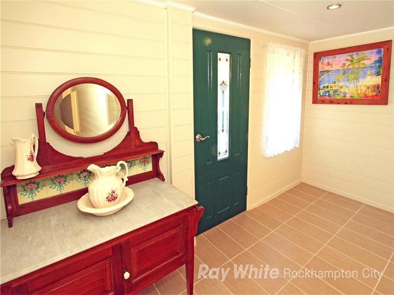 261 William Street, The Range QLD 4700