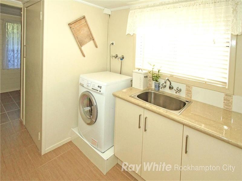 261 William Street, The Range QLD 4700