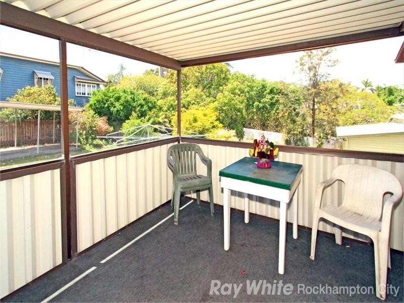 11 Canning Street, The Range QLD 4700